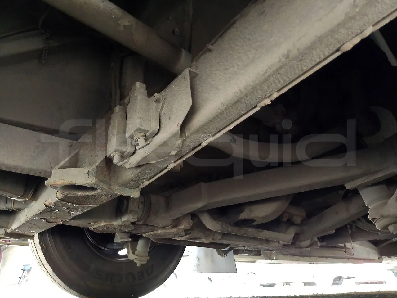 Setra S328 S328-DT/ Euro 1 - 370 Kw - 12 Mt - front axle right side