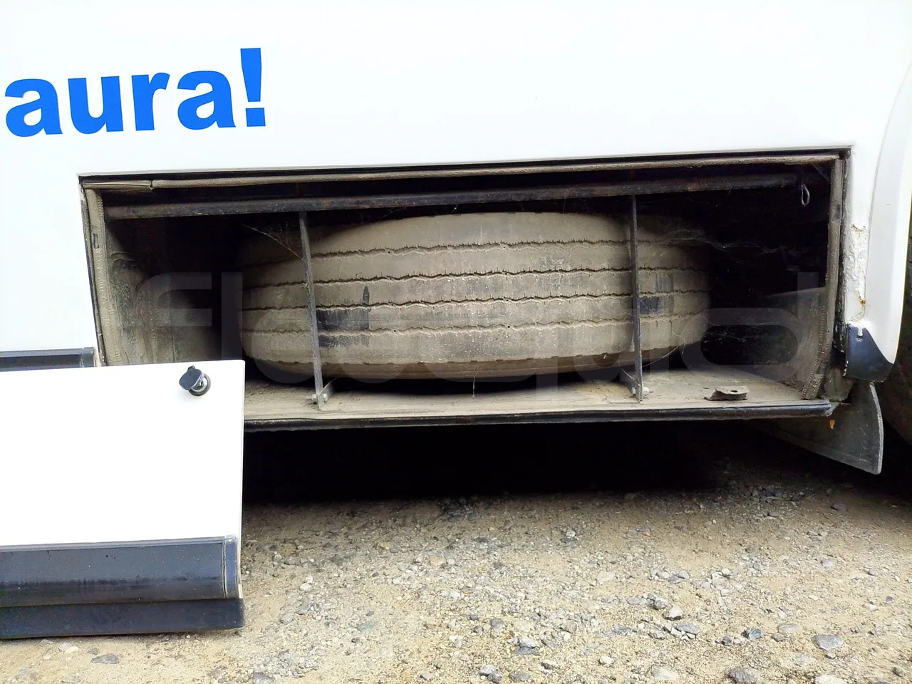 Setra S328 S328-DT/ Euro 1 - 370 Kw - 12 Mt - spare wheel