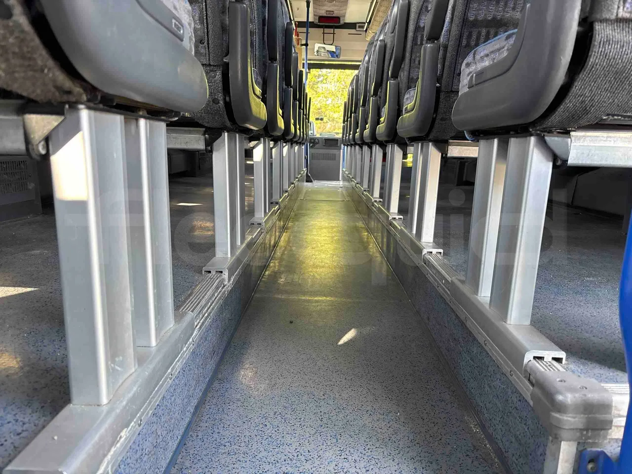 Irisbus Ares SFR116 - Euro4 - 256kW - 11.995mt - seat brackets photo