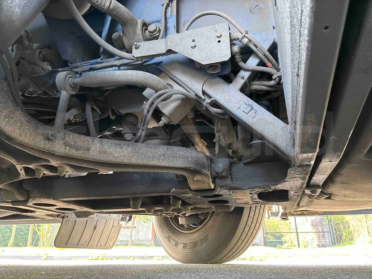Irisbus Ares SFR116 - Euro4 - 256kW - 11.995mt - front axle right side