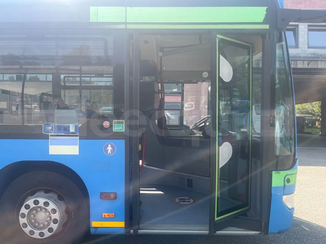 Mercedes-Benz Citaro O530G - EUR4 - 260kW - 17.94m - front door 3 open (mandatory for bus to scrap)