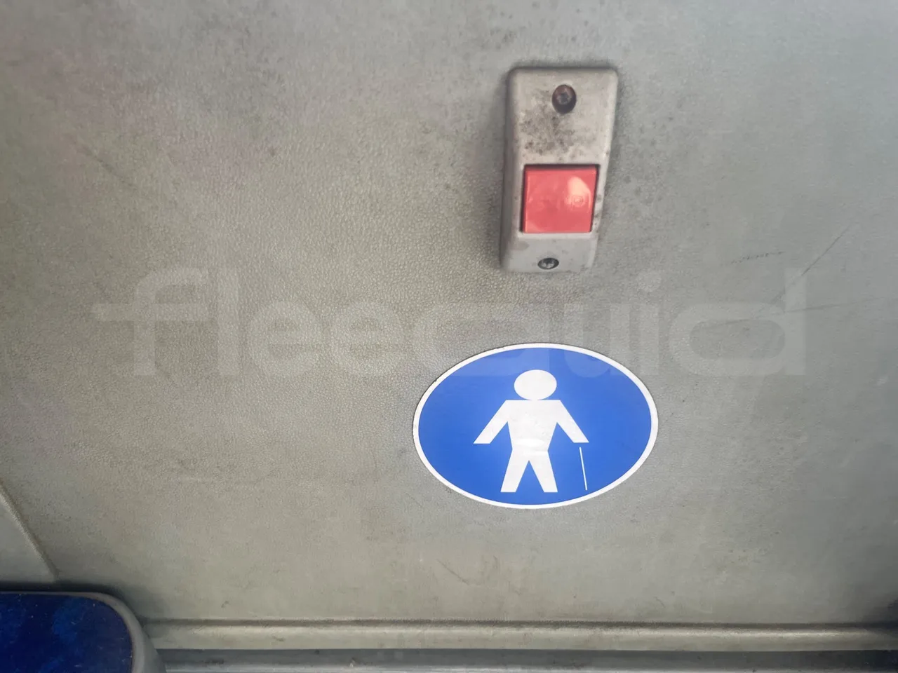Mercedes-Benz Citaro O530G - EUR4 - 260kW - 17.94m - usb charging detail