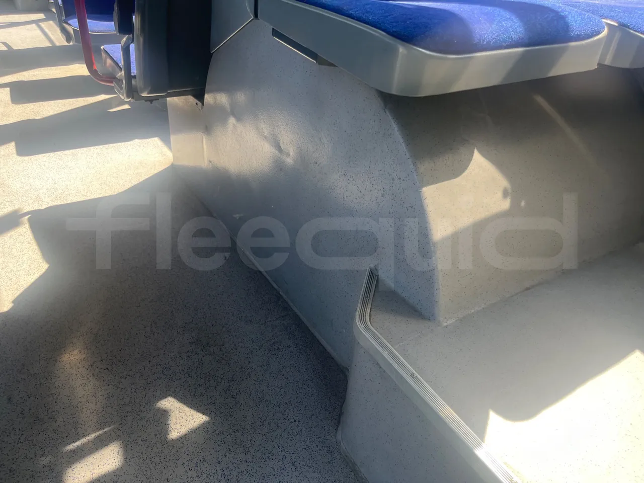 Mercedes-Benz Citaro O530G - EUR4 - 260kW - 17.94m - footrest detail photo