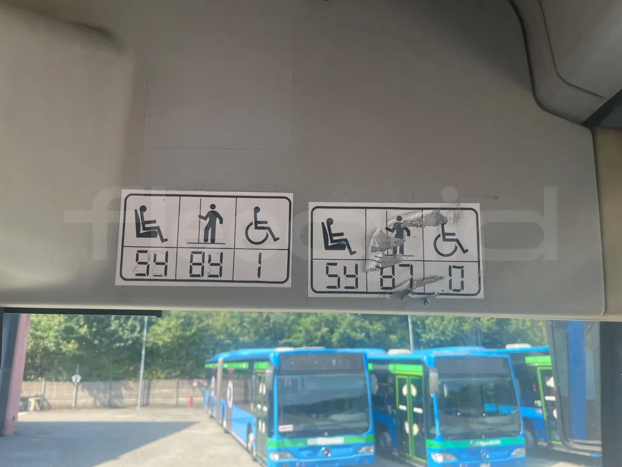 Mercedes-Benz Citaro O530G - EUR4 - 260kW - 17.94m - seat plate photo