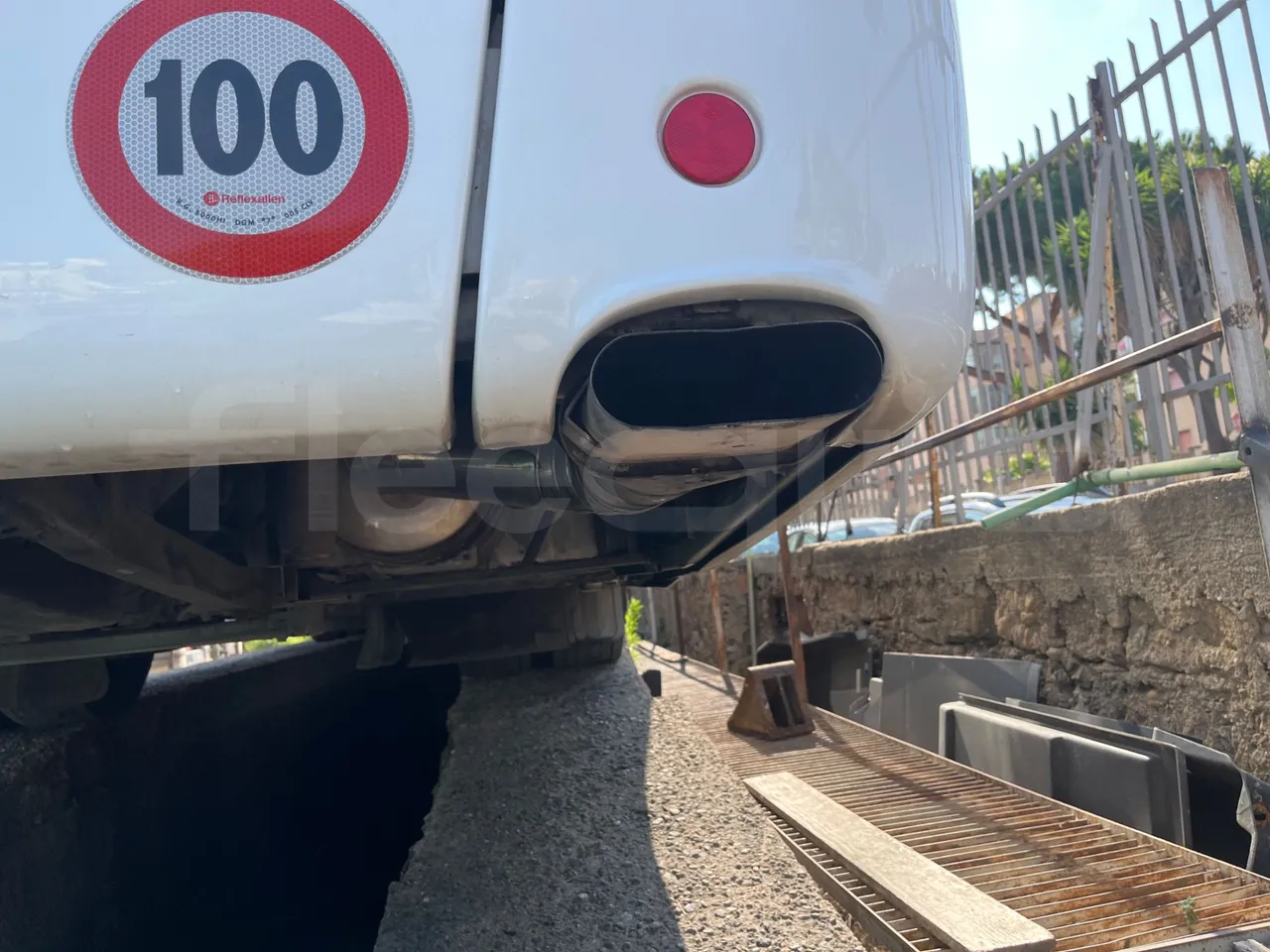 Iveco Magelys SFR210 - exhaust photo