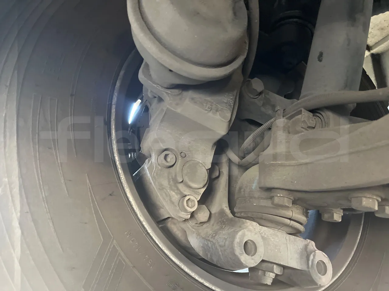 Iveco Magelys SFR210 - front brake calipers right