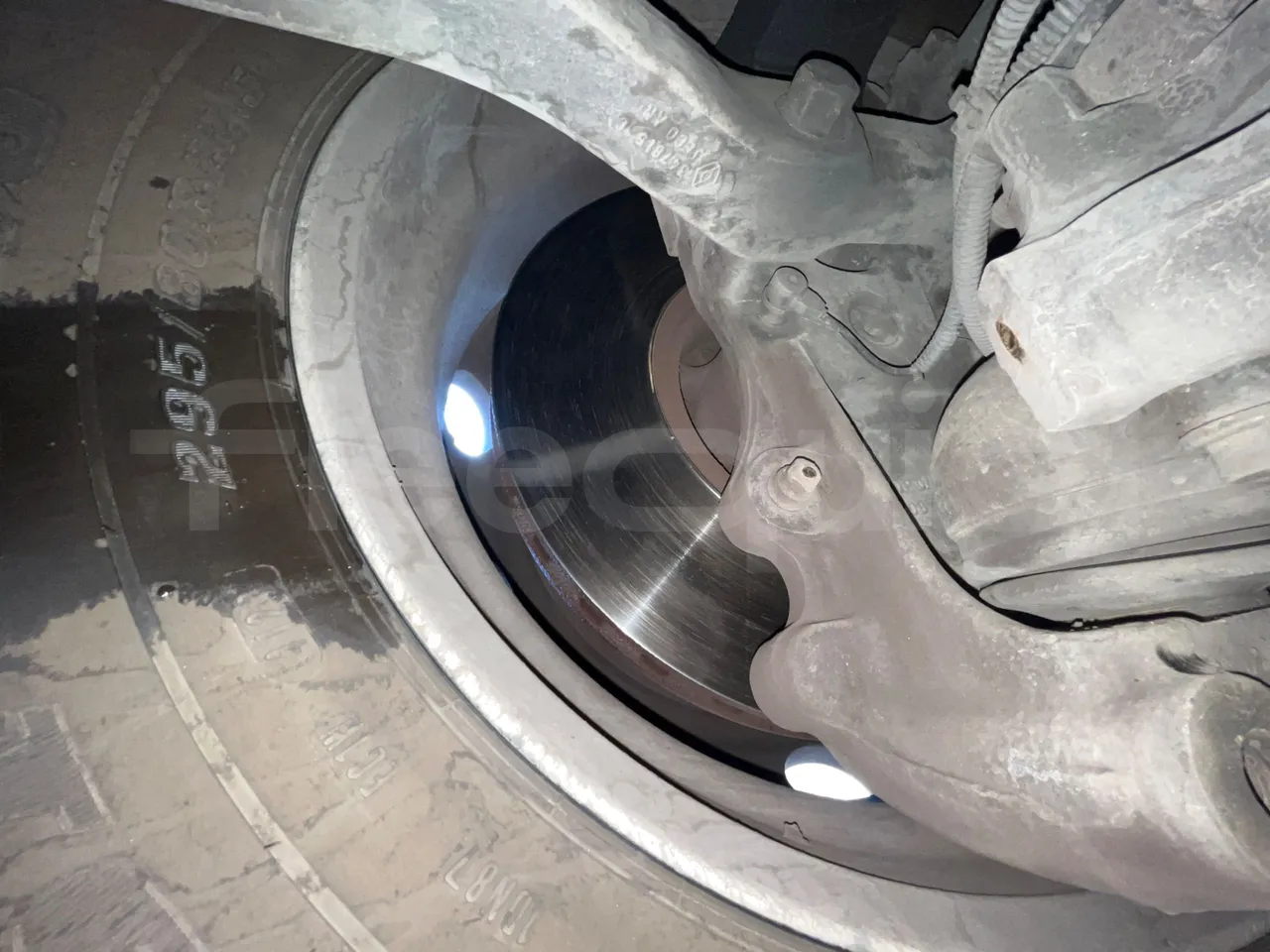 Iveco Magelys SFR210 - front discs left