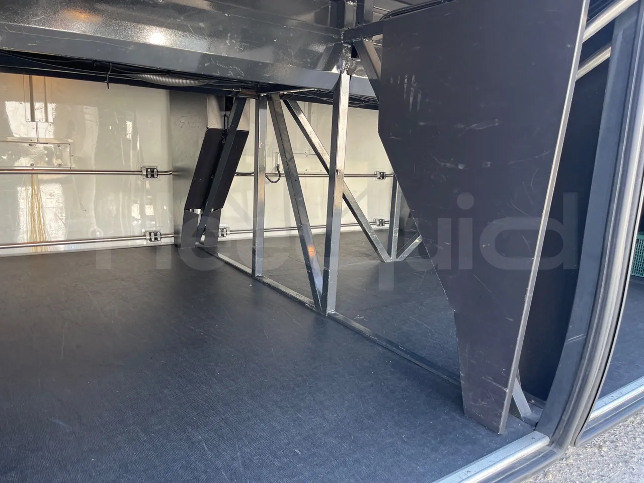 Iveco Magelys SFR210 - internal frame rust check