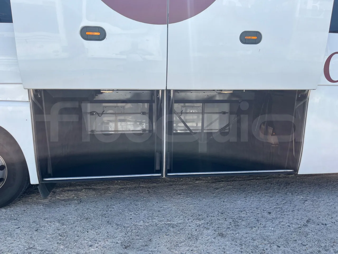 Iveco Magelys SFR210 - luggage rack photo
