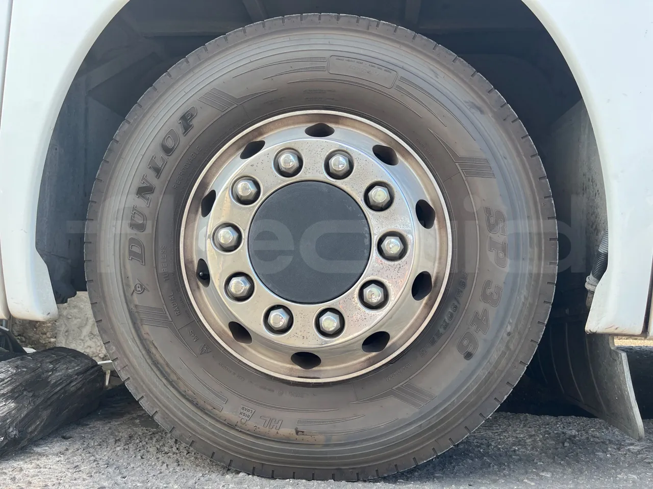 Iveco Magelys SFR210 - front left tire measurements