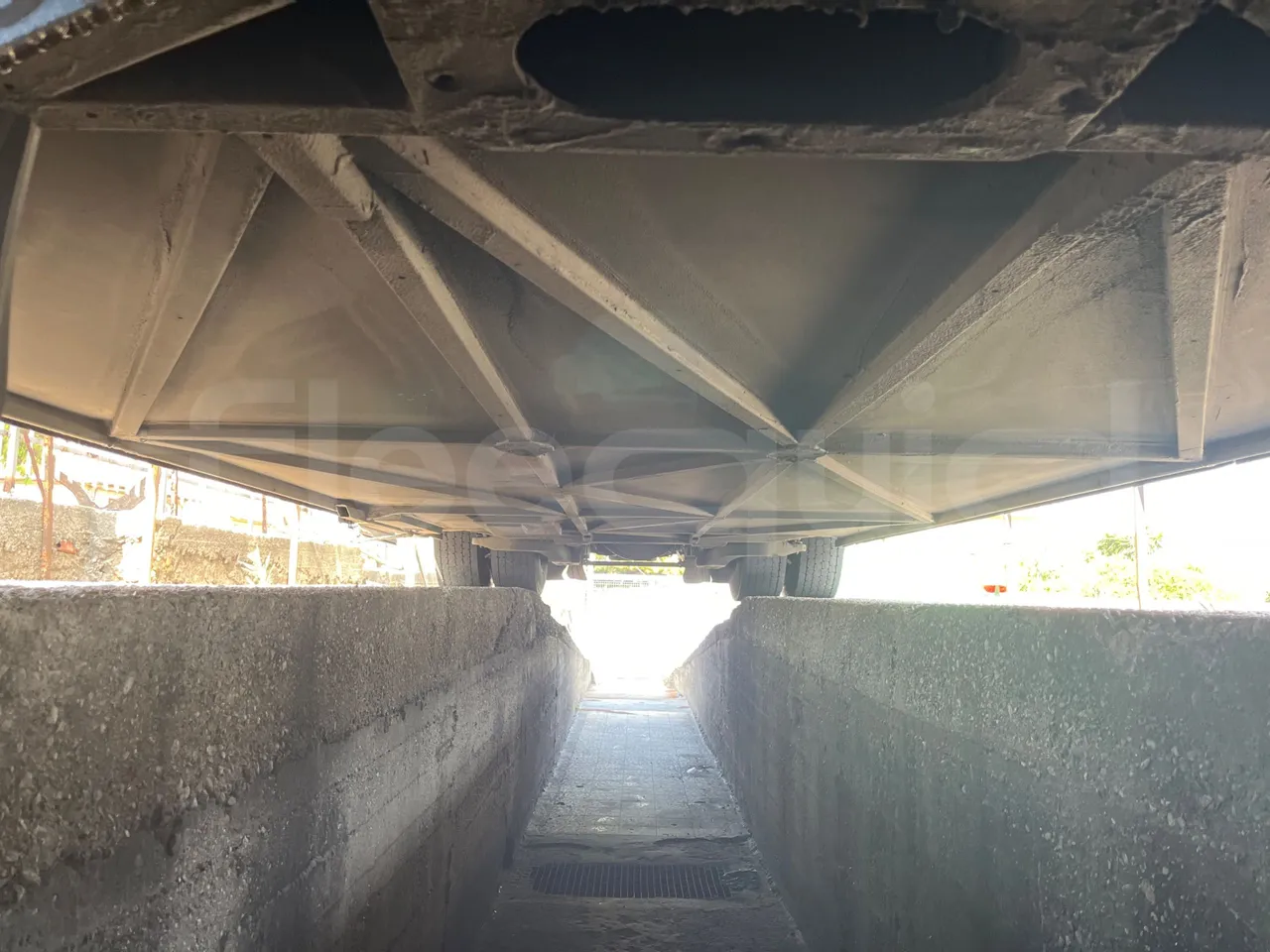 Iveco Magelys SFR210 - central undercarriage photo