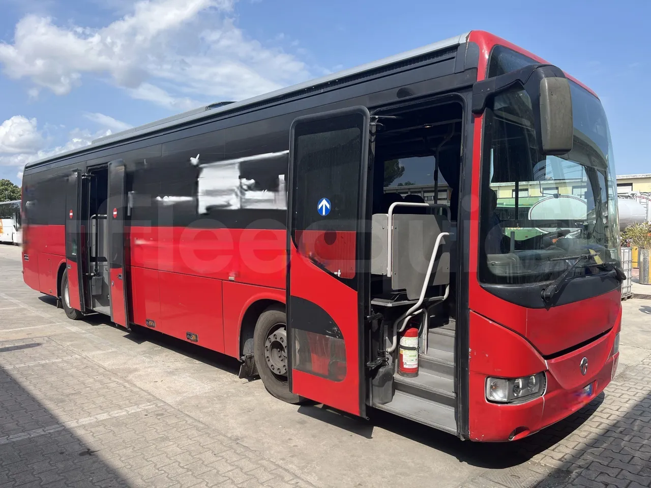 Iveco Arway - 3/4 right front doors open