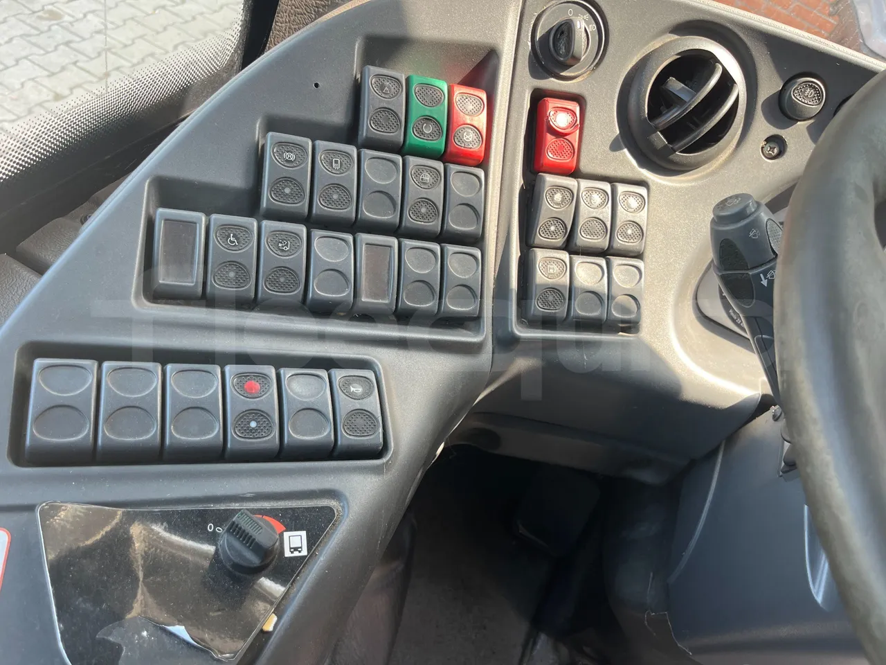 Iveco Arway - buttons panels on