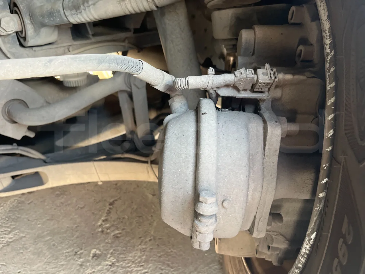 Iveco Arway - front discs right