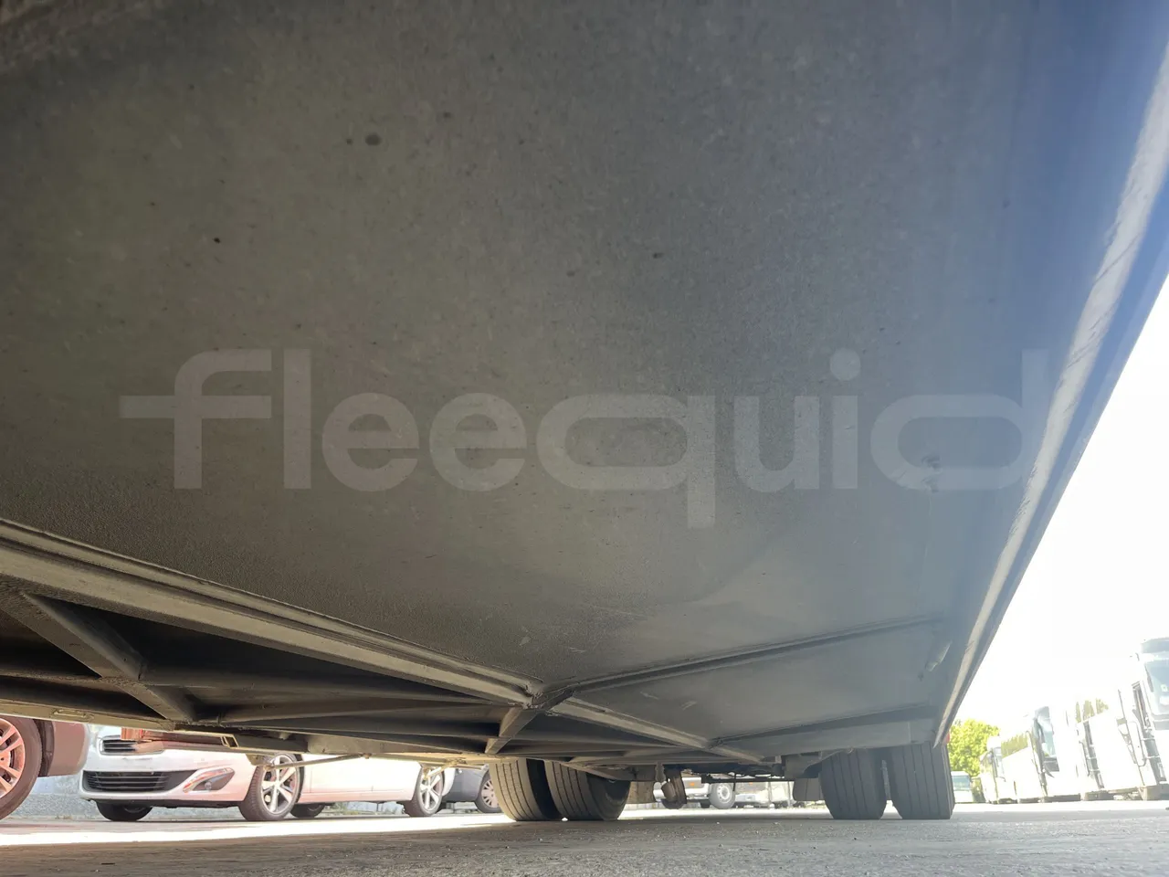 Iveco Arway - central undercarriage photo