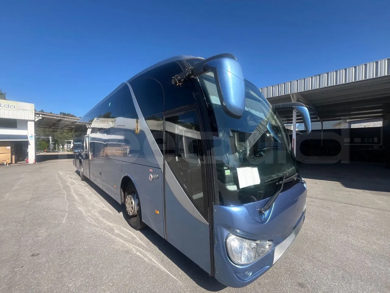 Man 18.440 HOCL E4-ERA - EUR5 - 324kW-13.145m - 3/4 front right doors