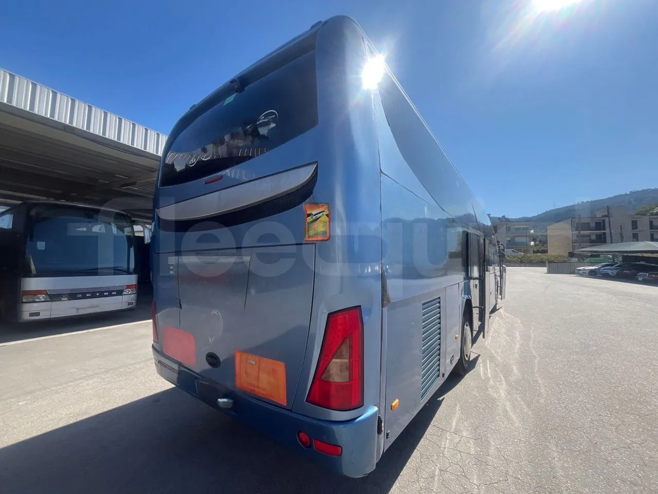 Man 18.440 HOCL E4-ERA - EUR5 - 324kW-13.145m - 3/4 right rear doors open