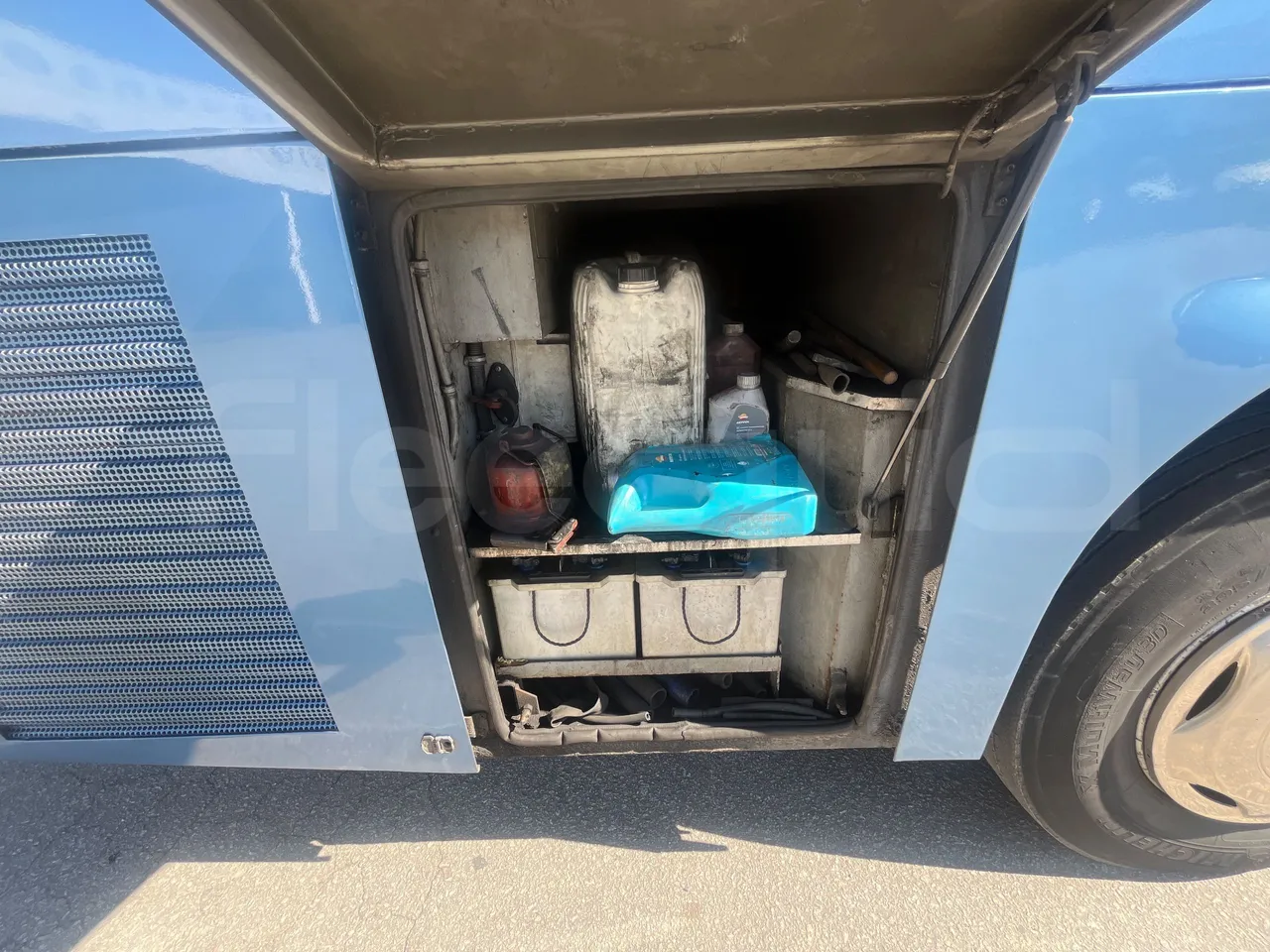 Man 18.440 HOCL E4-ERA - EUR5 - 324kW-13.145m - external compartments photo
