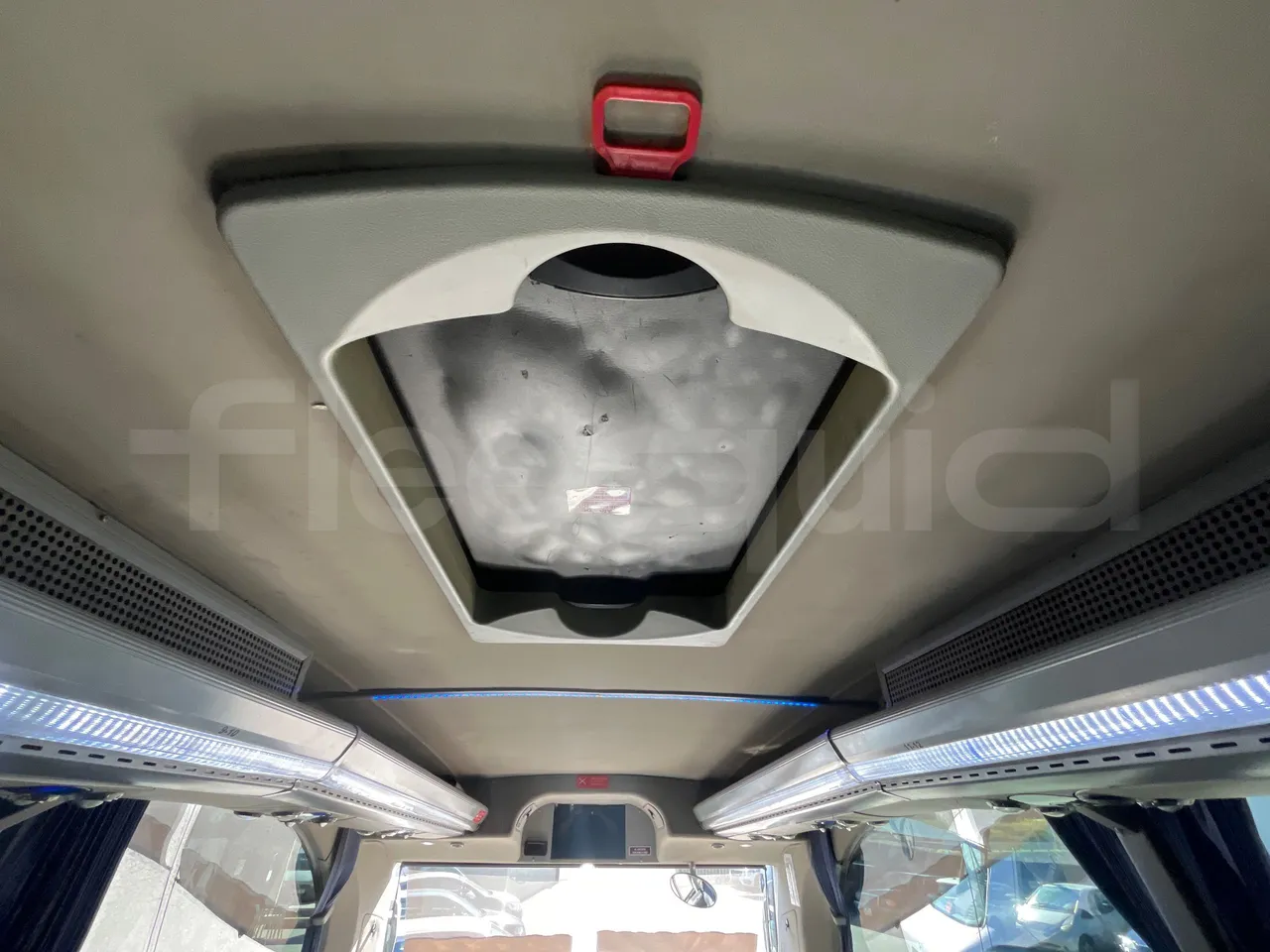 Man 18.440 HOCL E4-ERA - EUR5 - 324kW-13.145m - roof hatch 2