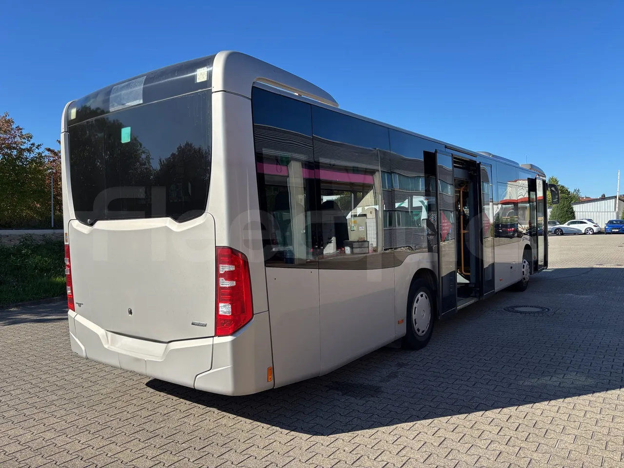 Mercedes-Benz Citaro - 3/4 Rear Right Side Doors Open