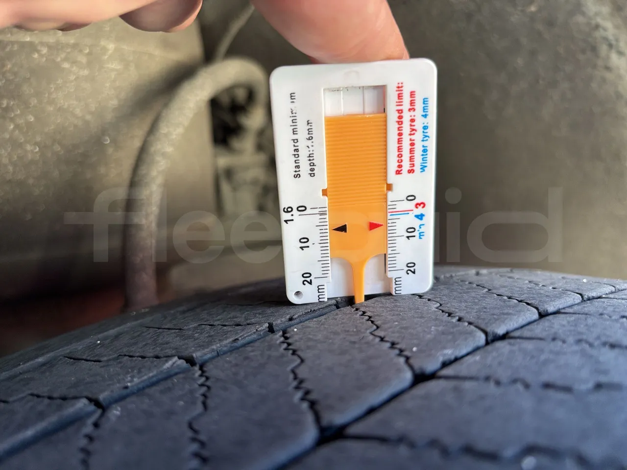 Mercedes-Benz Citaro - Second Axle Left Side: Tyre Tread