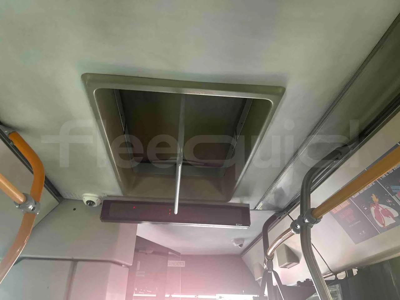 Iveco Citelis - roof hatch 1