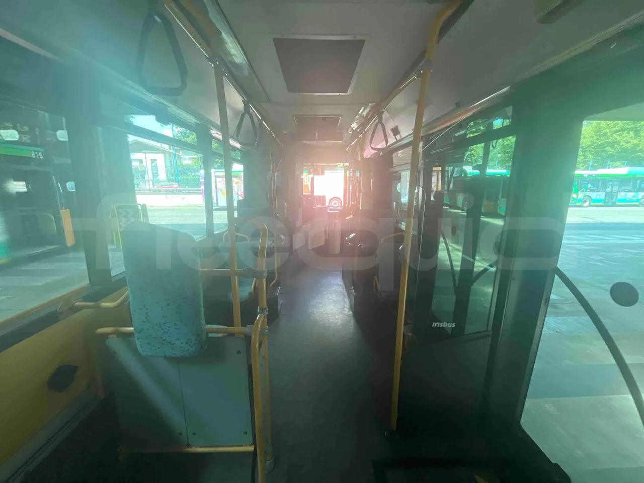 Iveco Citelis - forward view middle aisle