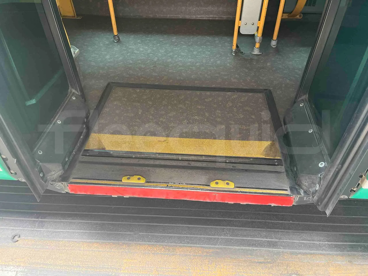 Iveco Citelis - platform open photo