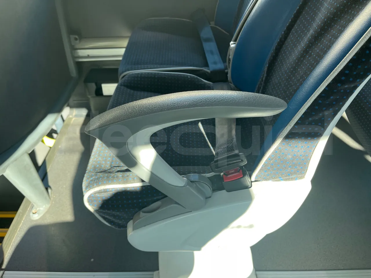 Scania Irizar i4H i4CD 11.48 - Euro6 - 302kW - 11.480mt - armrest detail photo