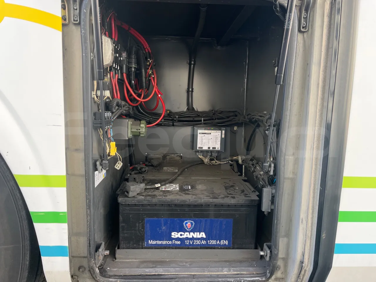 Scania Irizar i4H i4CD 11.48 - Euro6 - 302kW - 11.480mt - external compartments photo