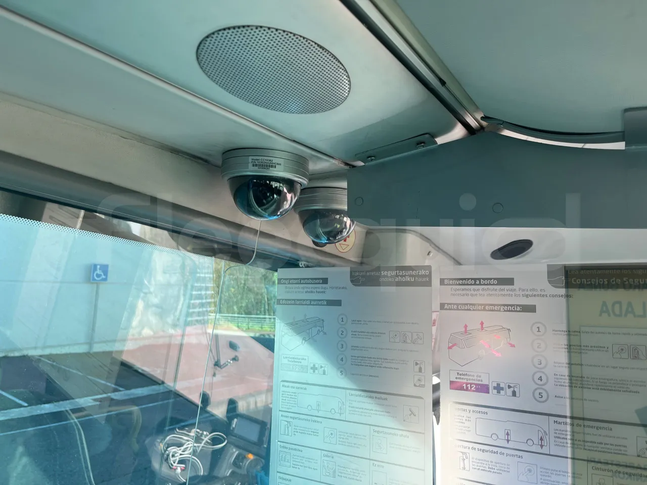 Scania Irizar i4H i4CD 11.48 - Euro6 - 302kW - 11.480mt - handrails photo