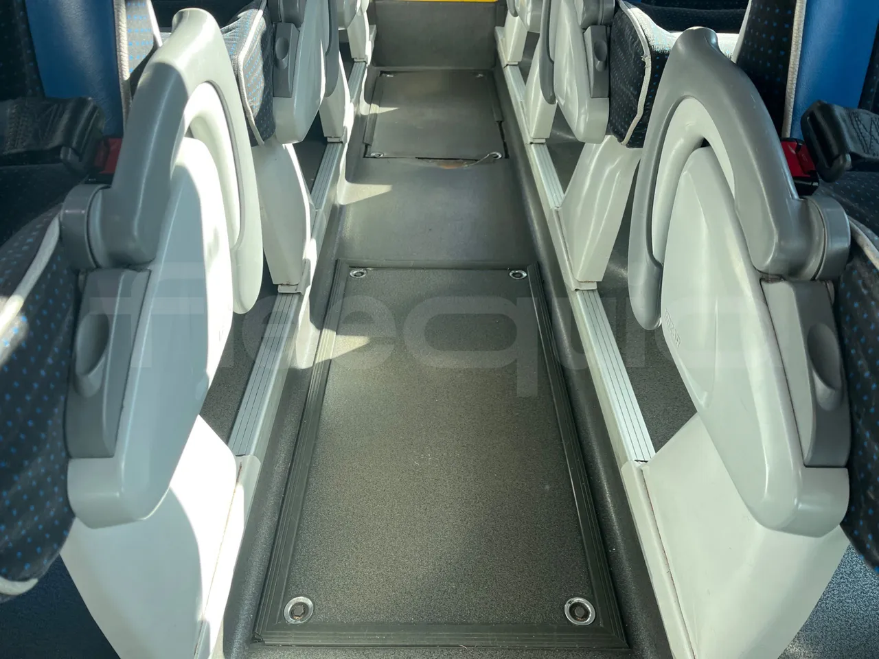 Scania Irizar i4H i4CD 11.48 - Euro6 - 302kW - 11.480mt - floor hatches photo