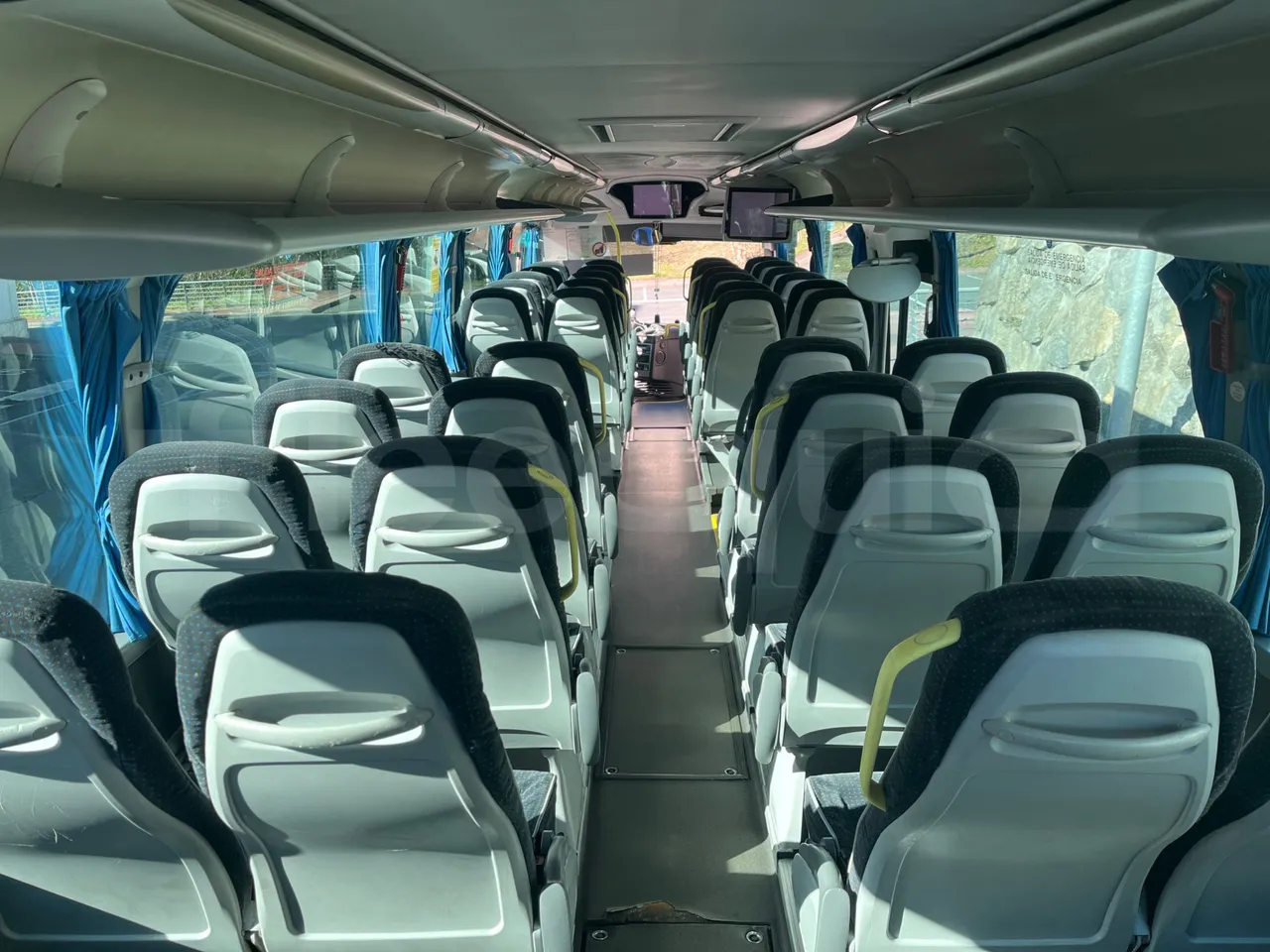 Scania Irizar i4H i4CD 11.48 - Euro6 - 302kW - 11.480mt - forward view middle aisle