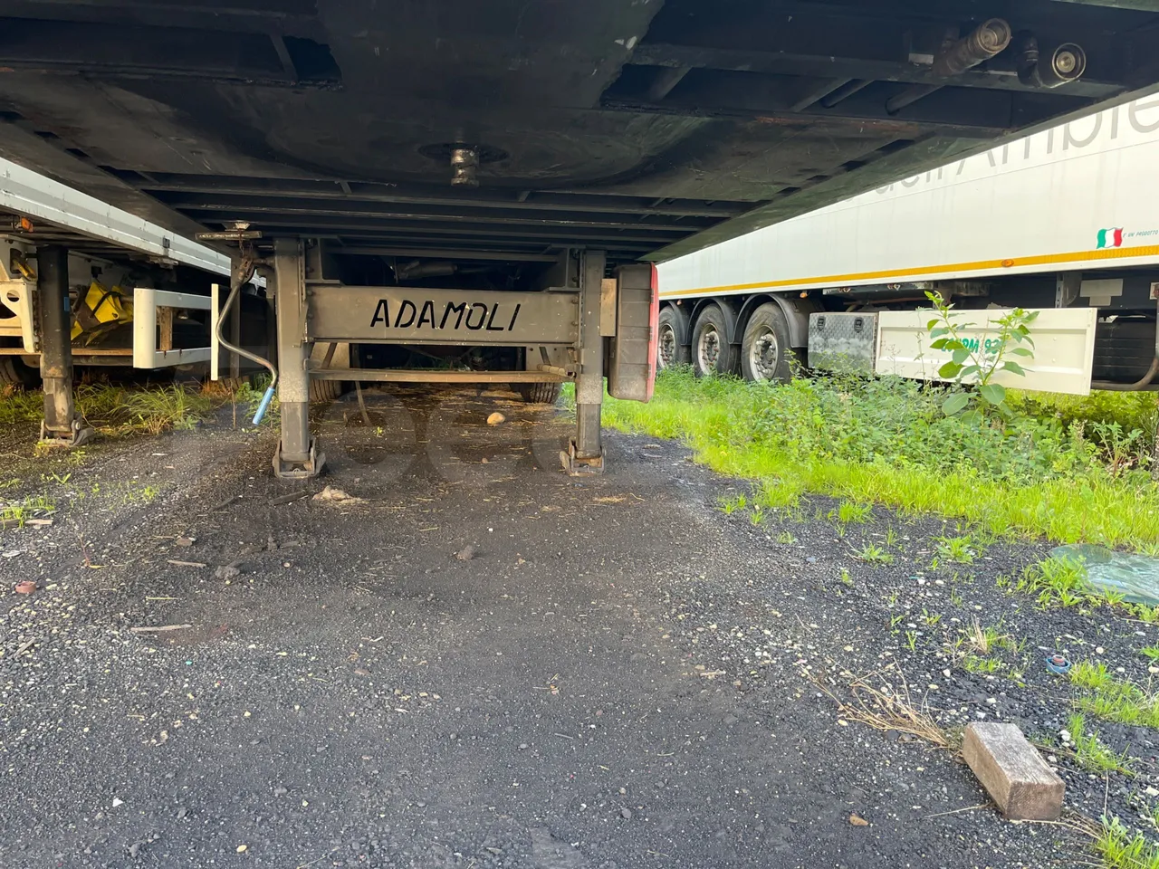 ADAMOLI CAR S37PKN14 - front undercarriage from front