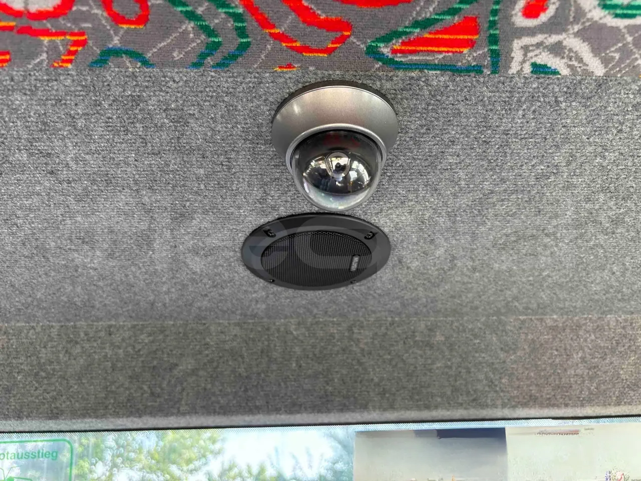 Mercedes-Benz Sprinter - camera accessories photo