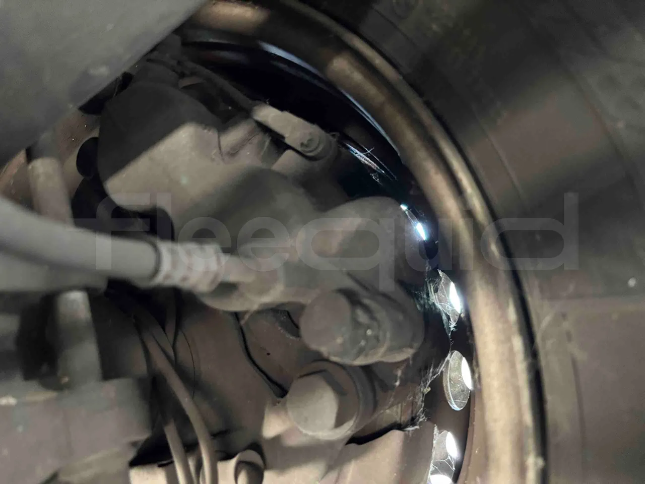 Mercedes-Benz Sprinter - axle 2 caliper brakes left