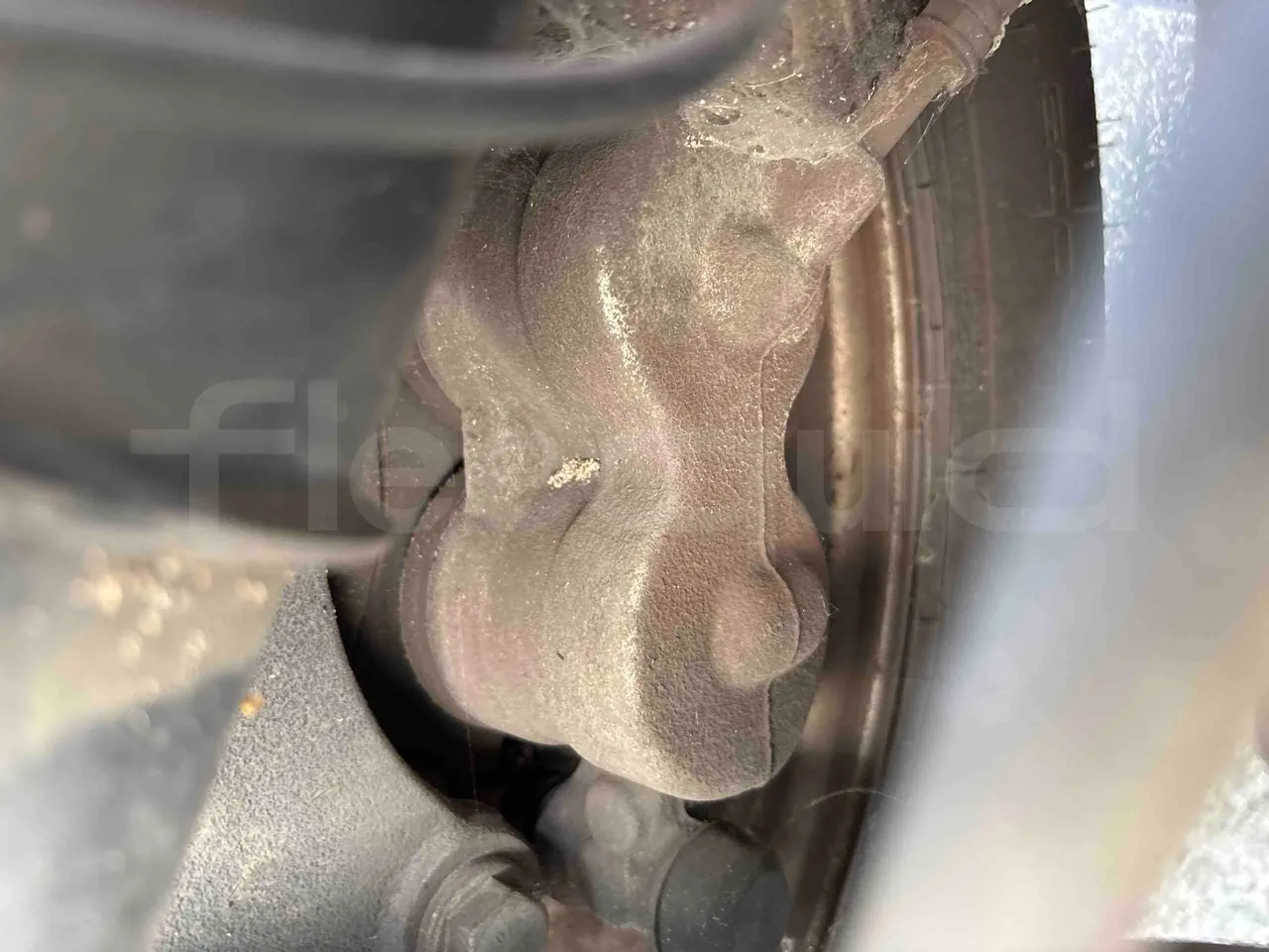 Mercedes-Benz Sprinter - front brake calipers right