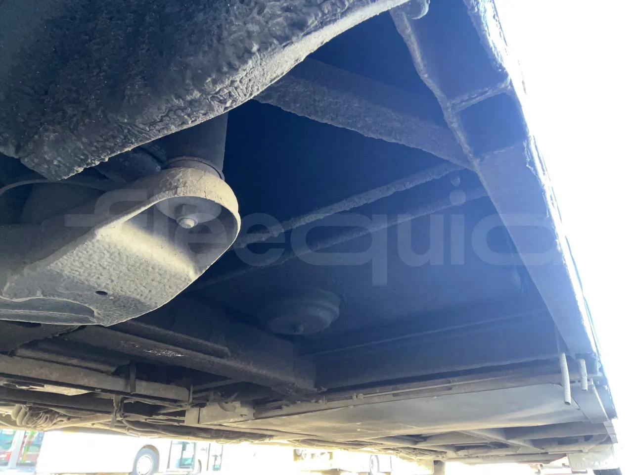 Mercedes-Benz OC500LE 1830H - EUR4 - 220kW - 12.800m - axel 3  discs right