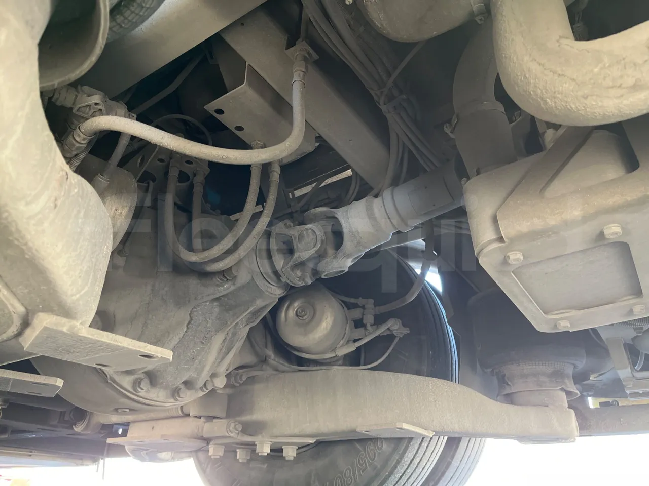 Mercedes-Benz OC500LE 1830H - EUR4 - 220kW - 12.800m - axel 2 leaf spring right