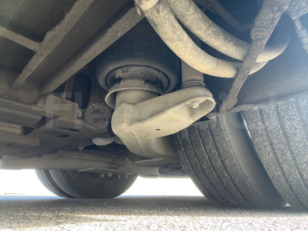 Mercedes-Benz OC500LE 1830H - EUR4 - 220kW - 12.800m - axle 2 shock absorbers 1 right