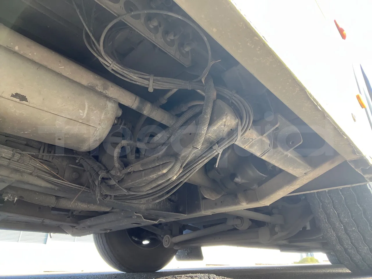 Mercedes-Benz OC500LE 1830H - EUR4 - 220kW - 12.800m - front axle left side