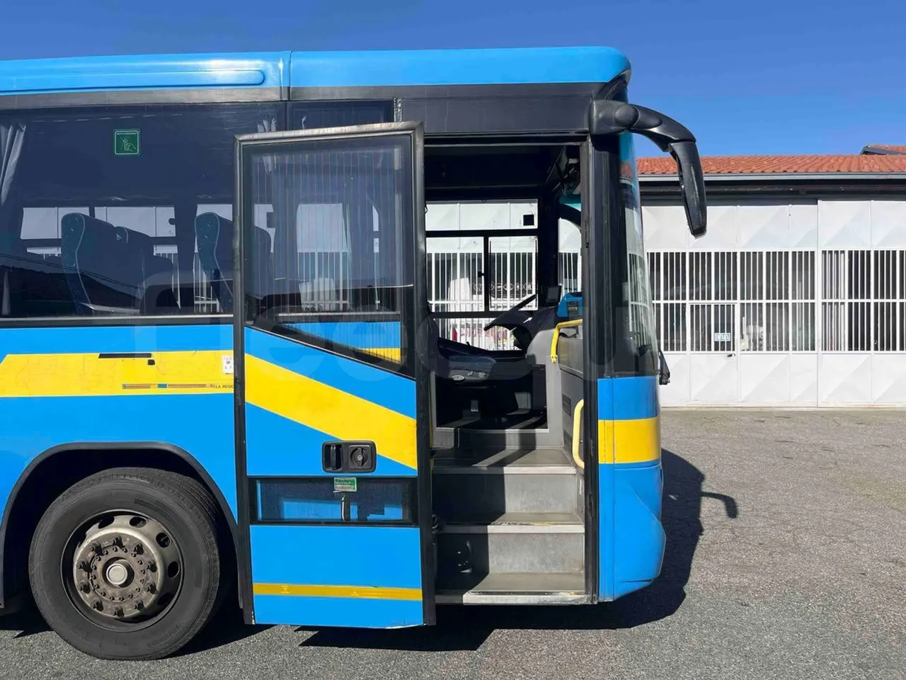 Bmc Alyos A5 - Euro5 - 228.03kW - 12mt - front door 1 open