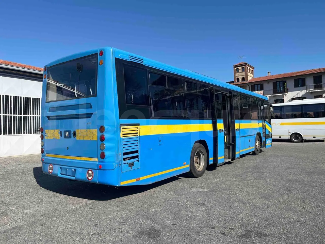 Bmc Alyos A5 - Euro5 - 228.03kW - 12mt - 3/4 right rear doors open