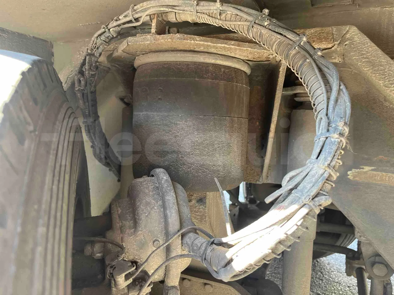 Bmc Alyos A5 - Euro5 - 228.03kW - 12mt - front air springs right