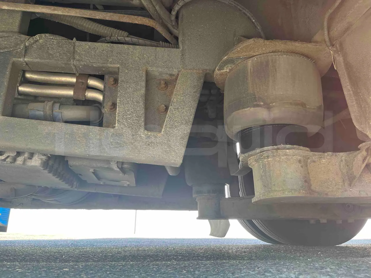 Bmc Alyos A5 - Euro5 - 228.03kW - 12mt - gearbox plate photo