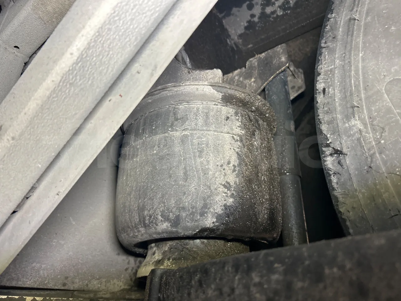 Iveco Magelys SFR2XX QC E8CU - EURO 6 - 294 Kw - 12.830 mt - axel 2 air springs 2 left