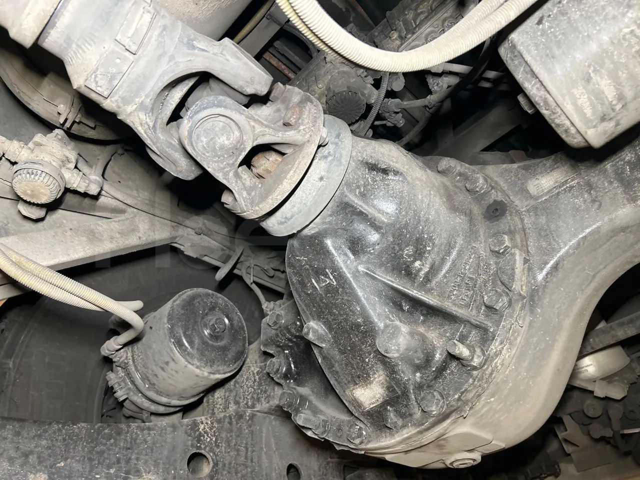 Iveco Magelys SFR2XX QC E8CU - EURO 6 - 294 Kw - 12.830 mt - differential photo