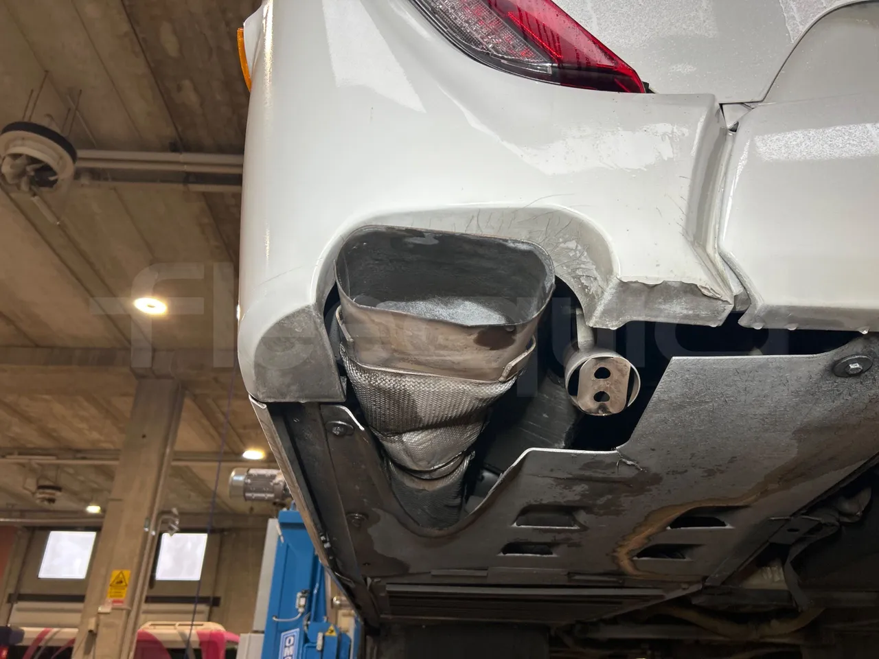 Iveco Magelys SFR2XX QC E8CU - EURO 6 - 294 Kw - 12.830 mt - exhaust photo