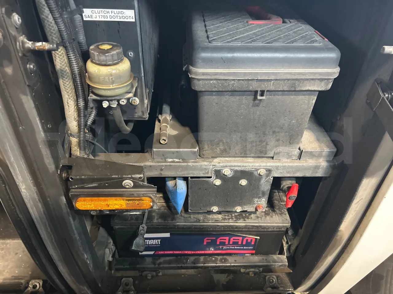 Iveco Magelys SFR2XX QC E8CU - EURO 6 - 294 Kw - 12.830 mt - external compartments photo