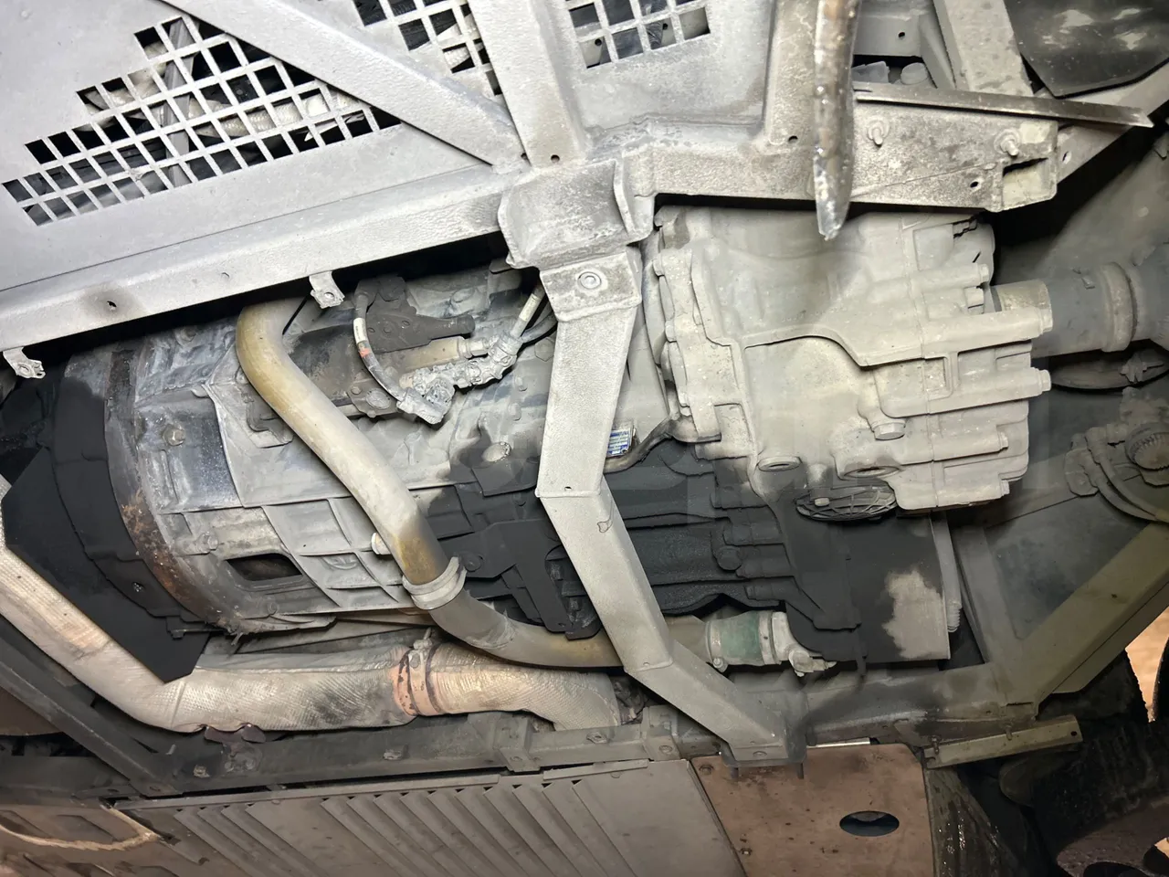 Iveco Magelys SFR2XX QC E8CU - EURO 6 - 294 Kw - 12.830 mt - gearbox photo